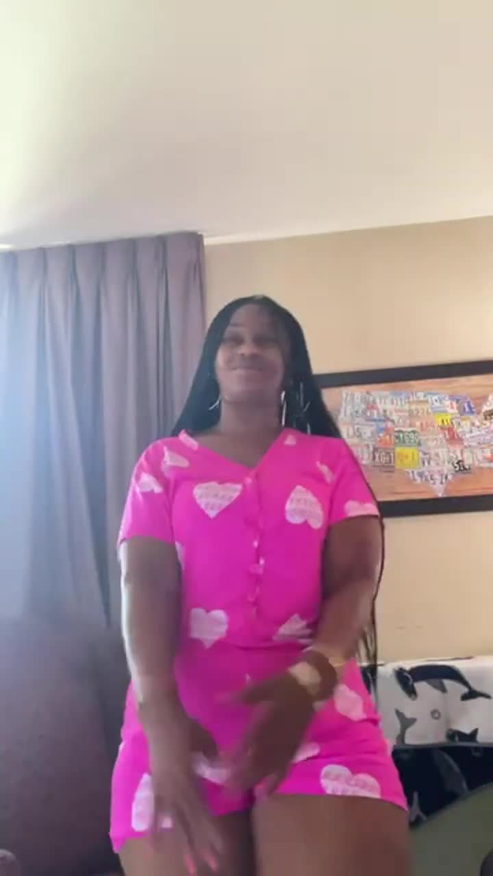 Tokyo toni twerk