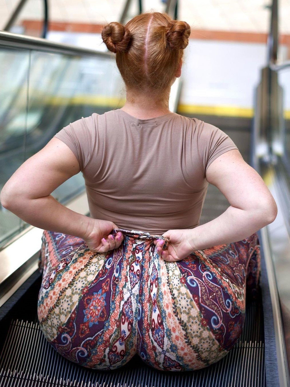 Escalator #0Cyeo89t