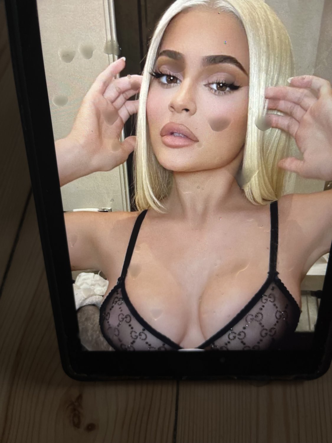 Kylie Jenner cumtribute #5 #Jv6HmWml