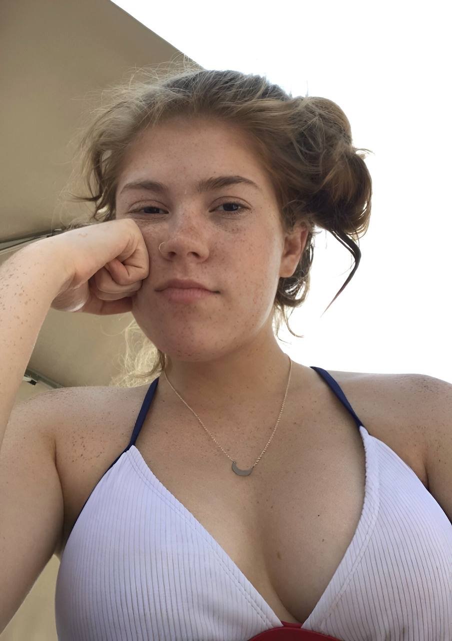 Sexy Redhead Exposed #YaQn6VbW