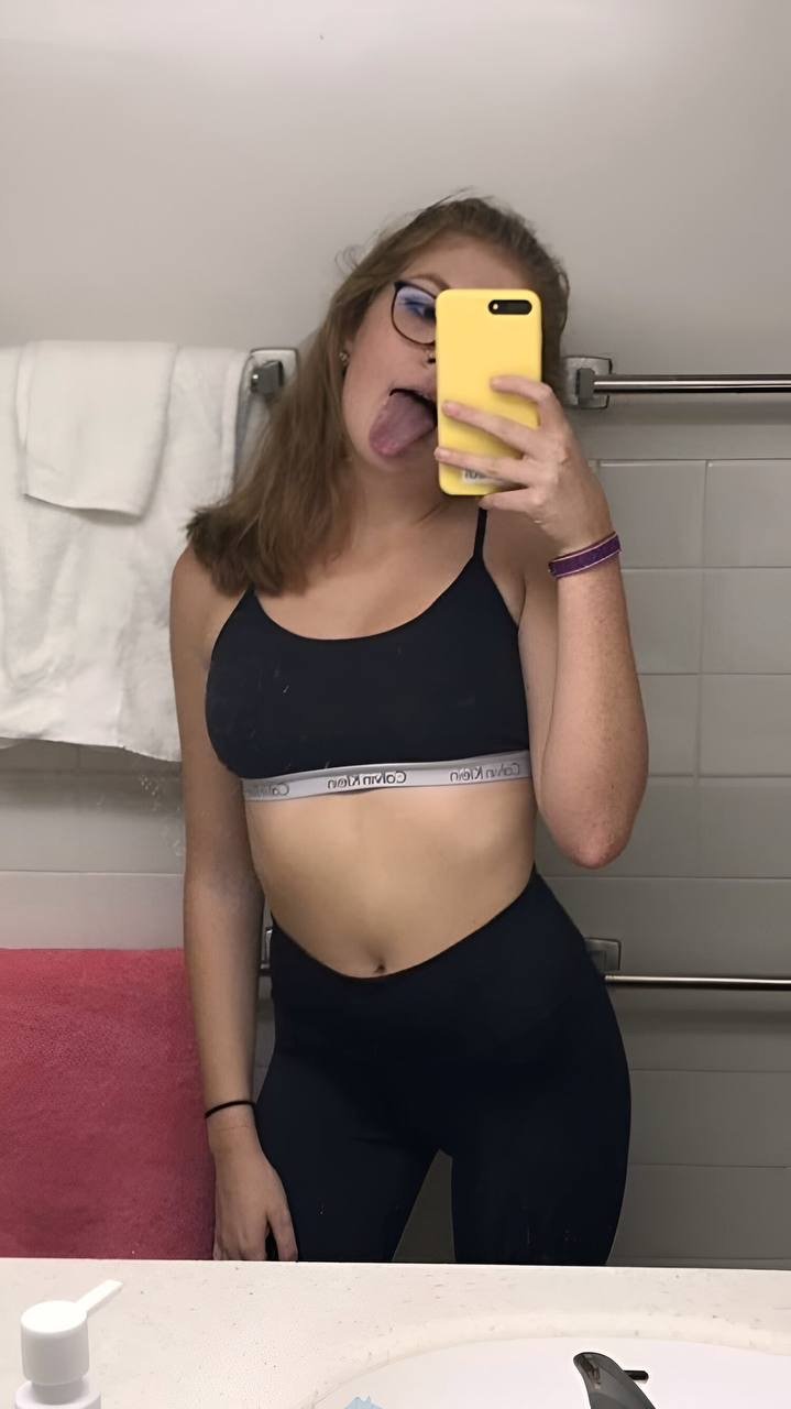 Sexy Redhead Exposed #ZPOJF4WL