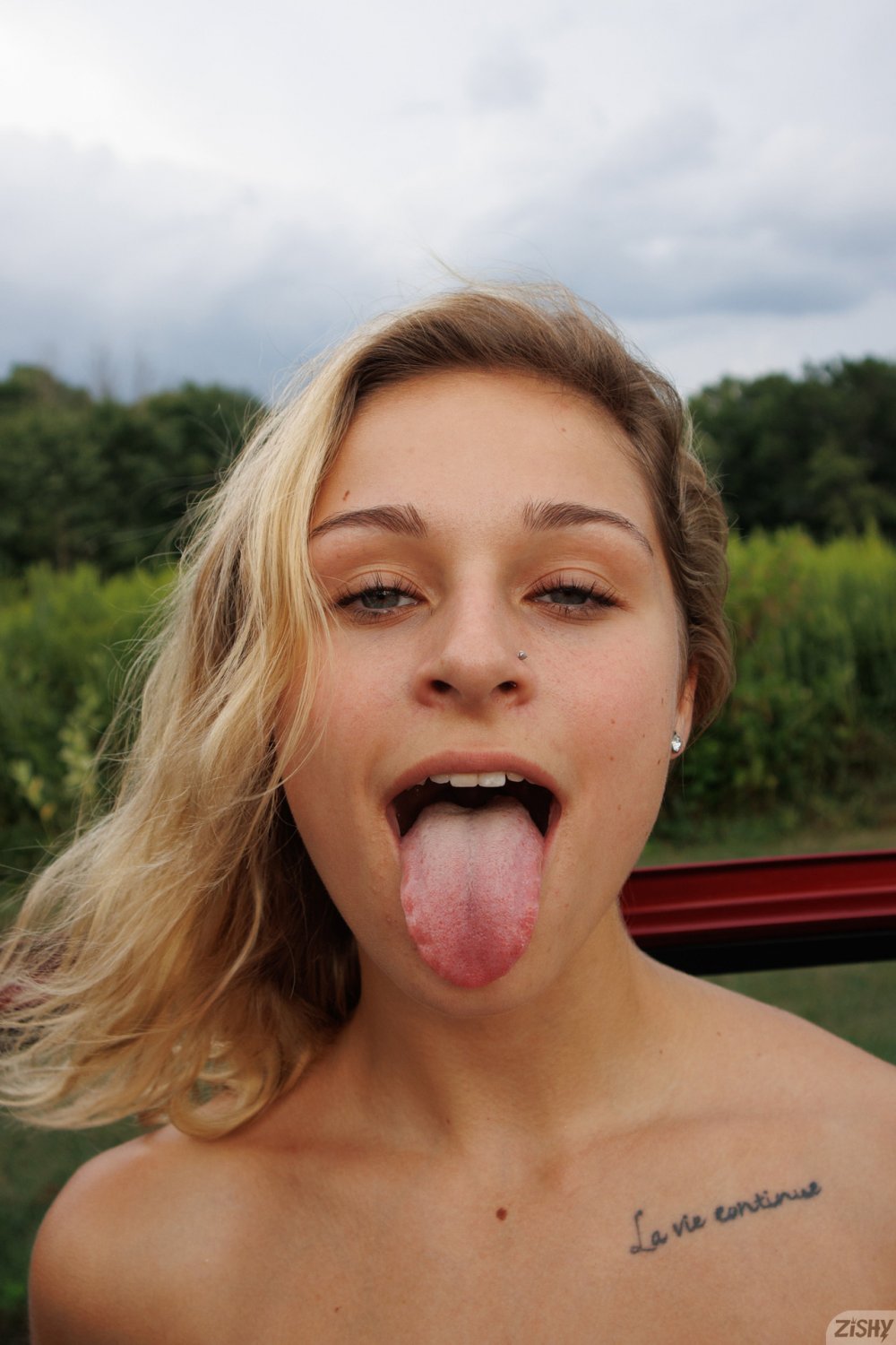 Your Dream Blonde Slut #4xuxwzOm