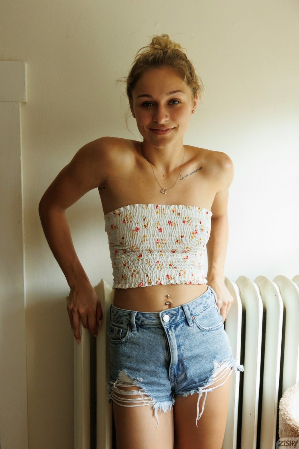 Your Dream Blonde Slut #wt8Gh9ut