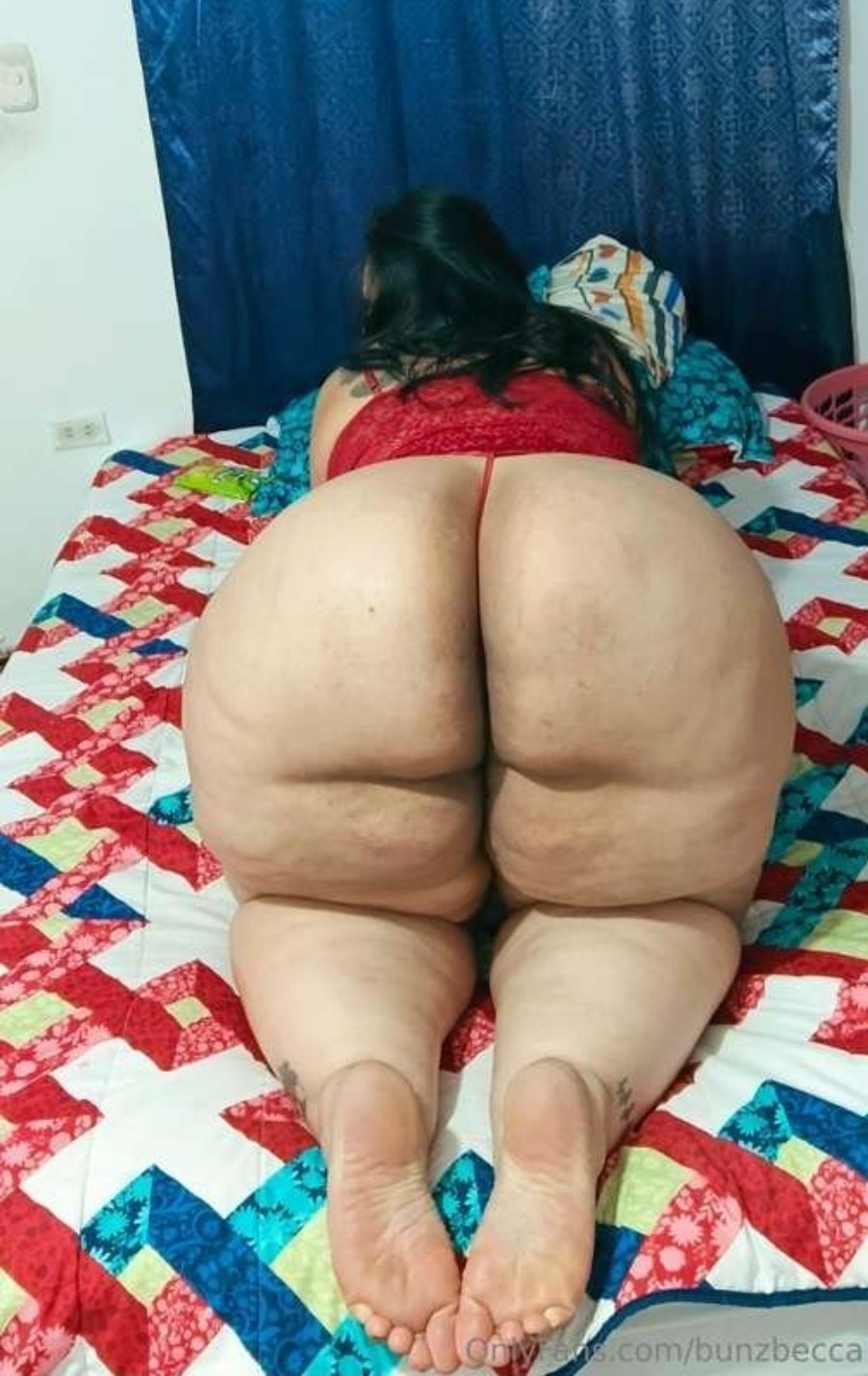 Random Booty and soles #fQH2ElLM