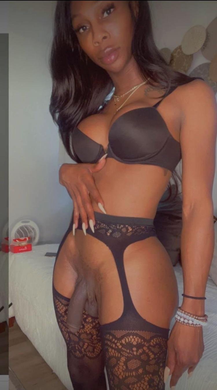 My favorite black trans girl and my Queen kourtney dash #yN1FYEBI