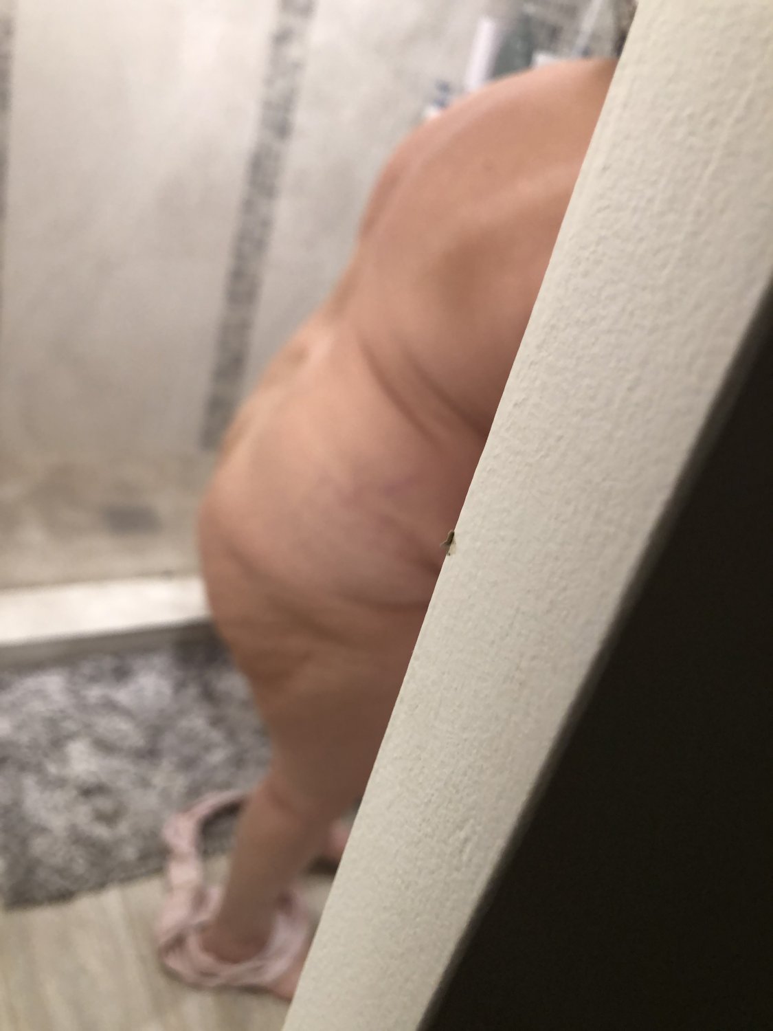 Sexy Curvy Mature Wife Back For More... #IcT7A7wc