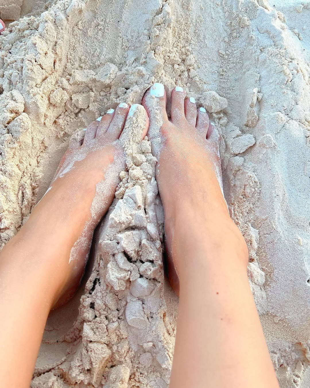 feet and toes 7 #WWbq6JMB