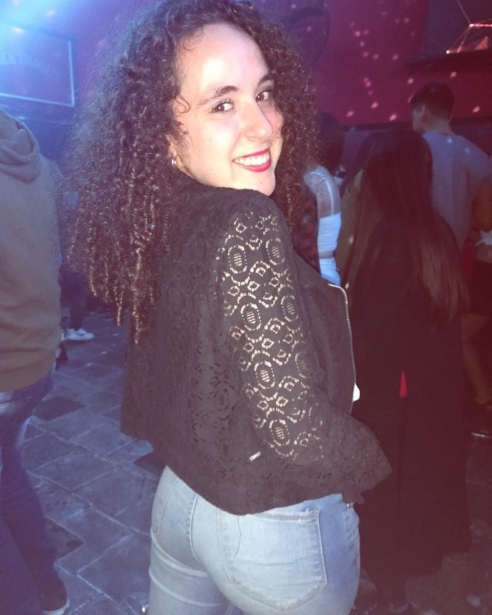 La profe de lengua toda una puta #UpT1Q3PA