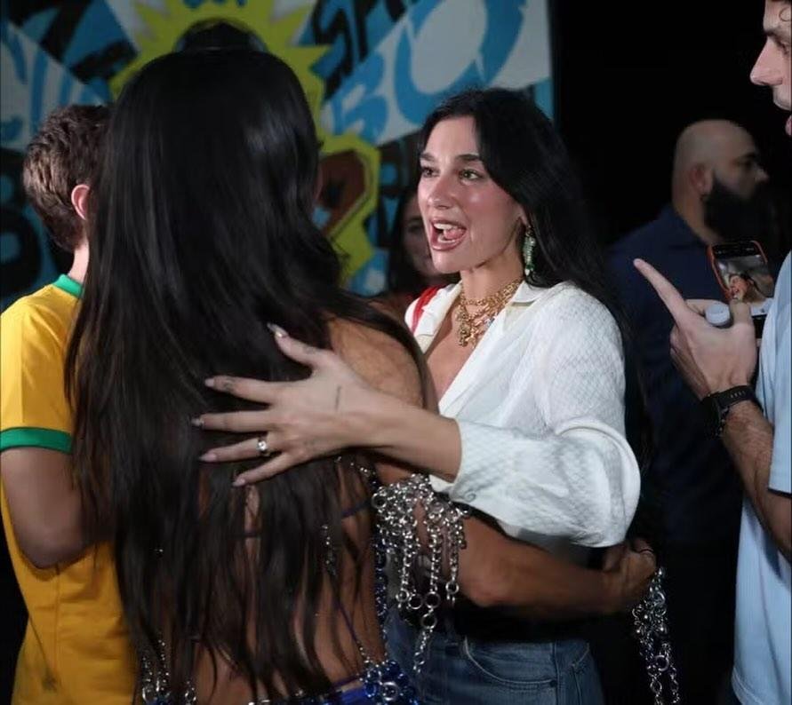 Dua Lipa e Sabrina Sato...pretty e linda , cute e fofa , sexy e gostosa !!! #fSzSi8L2